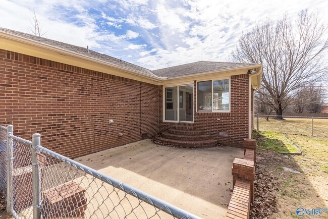 Building Photo - 109 Perriwinkle St