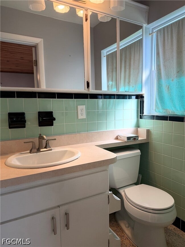 Building Photo - 48 Harbor Cir