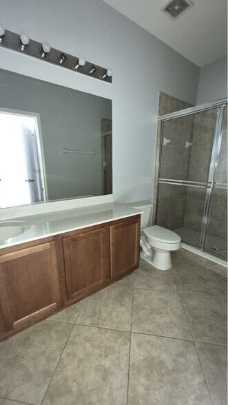 Building Photo - 10450 Manderley Way