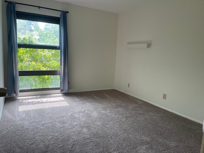 Building Photo - 7742 Redlands St