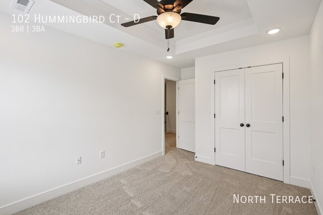 Building Photo - 102 Hummingbird Ct