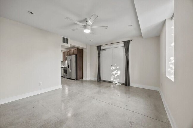 Building Photo - 1185 Gustavus Ln