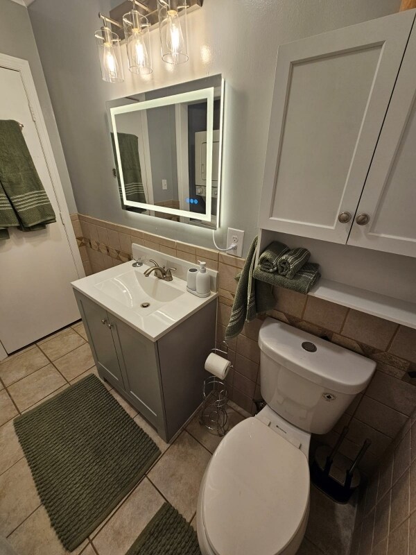 Building Photo - 822 Brownwood Dr NW