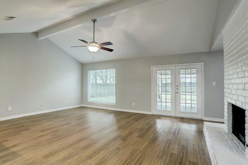 Building Photo - 45 Artesia