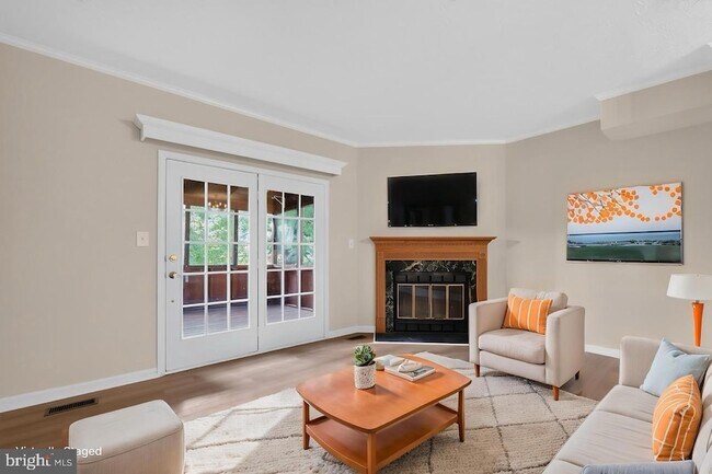 Building Photo - 55 Oak Crest Ct