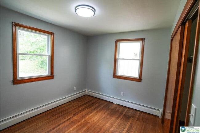 Building Photo - 775 Edgemont Ave