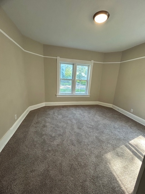 Building Photo - 915 Merrill St