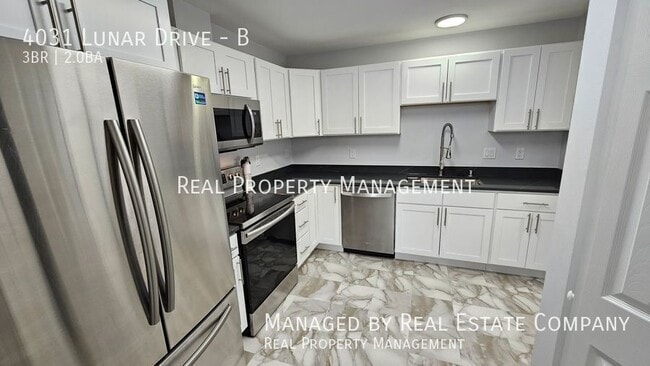 Building Photo - 4031 Lunar Dr