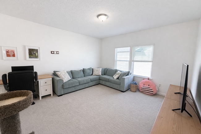 Building Photo - 268 Twilight Ln