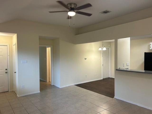 Building Photo - 825 Mica Ln