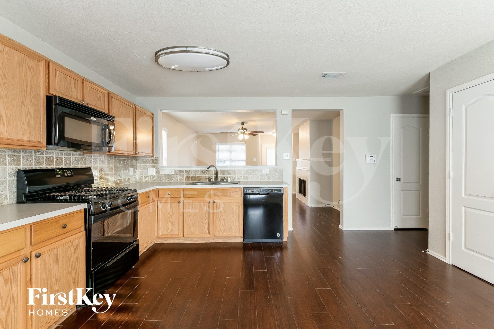 Building Photo - 29635 Evergreen Hills Dr