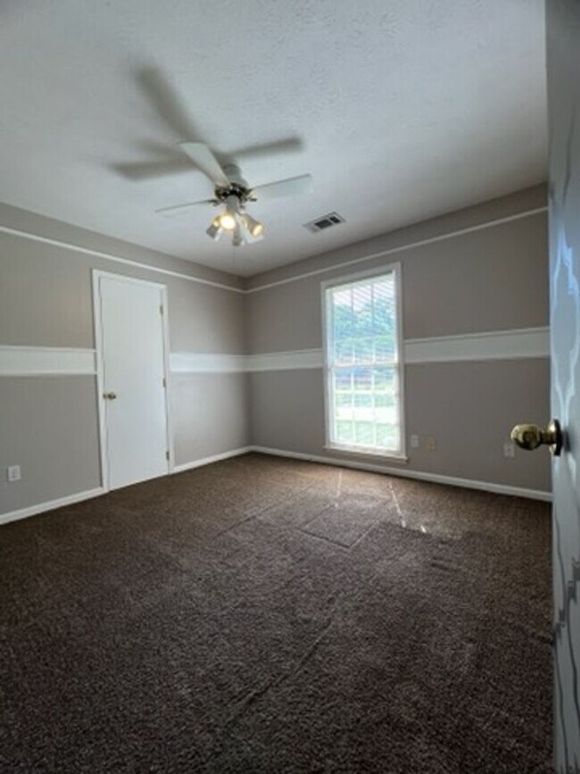 Building Photo - Convenient to Midtown, North Columbus, Ft Benning, CSU!!!