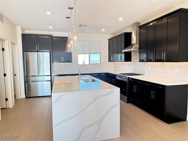 Building Photo - 11737 Stone Curlew Ave