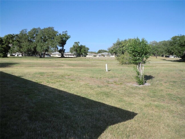 Building Photo - 1902 Andover St