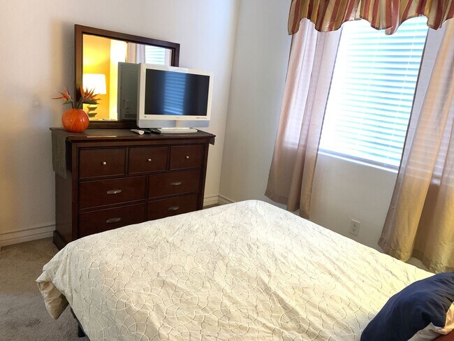 Building Photo - Meridian-FURNISHED 2 BDR /2 BATH + Den Lux...