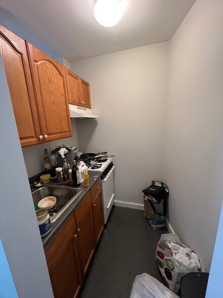 Building Photo - 38 Hemenway St