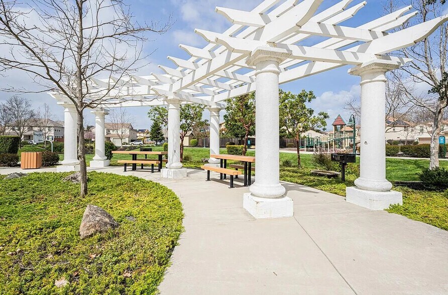 Private, Gated Park with Bar B Q area - 16650 San Gabriel Ct