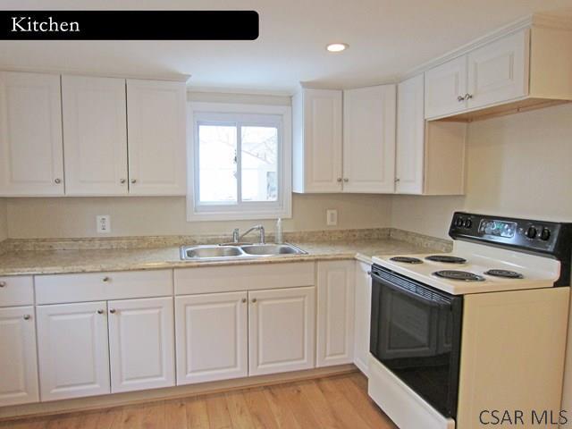 Building Photo - 209 10th St