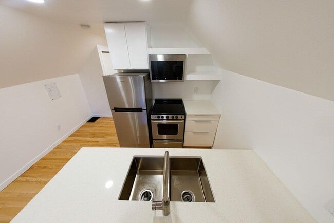 Building Photo - 59 Olive Ct