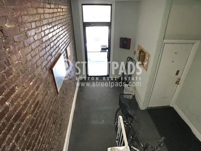 Building Photo - 2 bedroom in Boston MA 02115