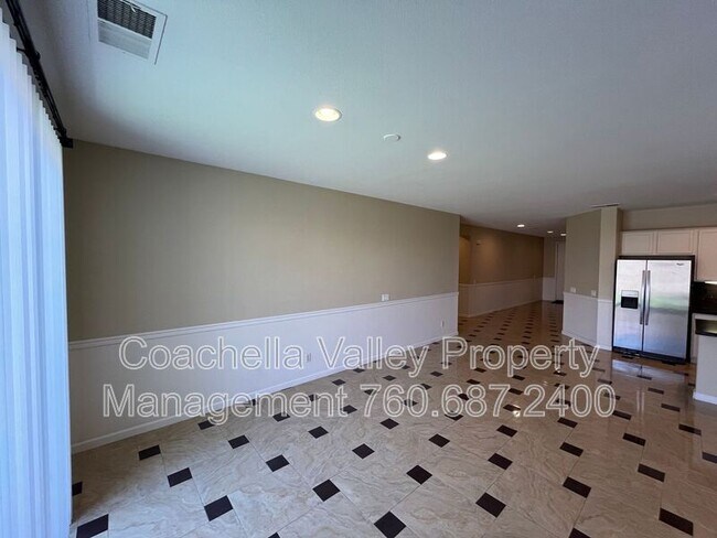 Building Photo - 49126 Pluma Roja Pl