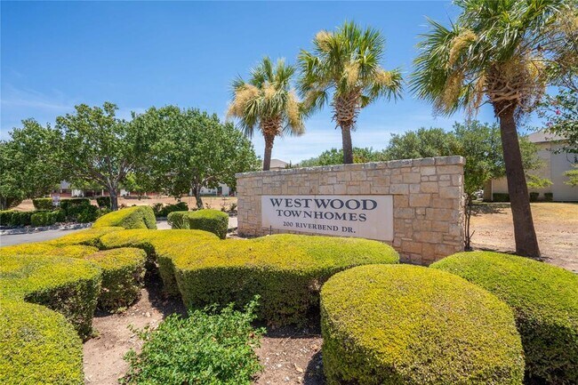 Building Photo - 200 Riverbend Dr