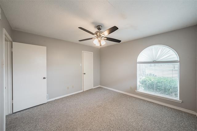 Building Photo - 10618 Ravenscroft Dr