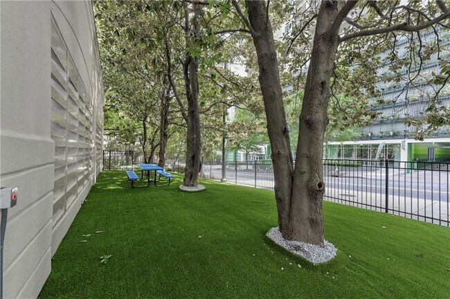 Building Photo - 199 14th St NE