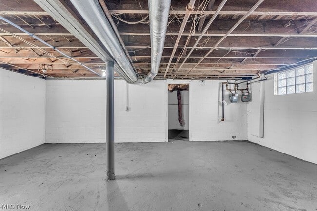 Building Photo - 4797 E 84th St