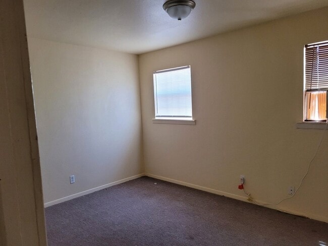 Building Photo - 1206 Autumn Ave