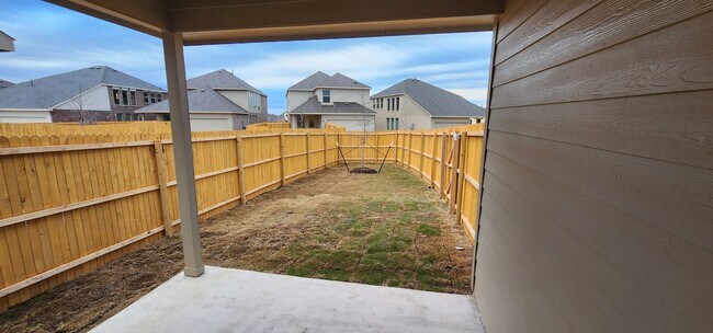 Building Photo - 10029 Little Tree Ln