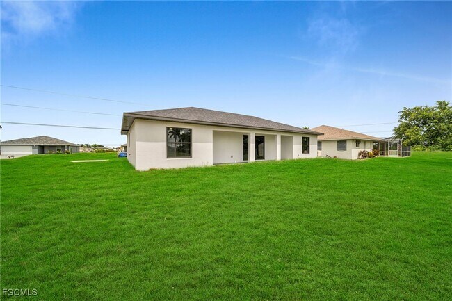 Building Photo - 1829 NW 7th Pl