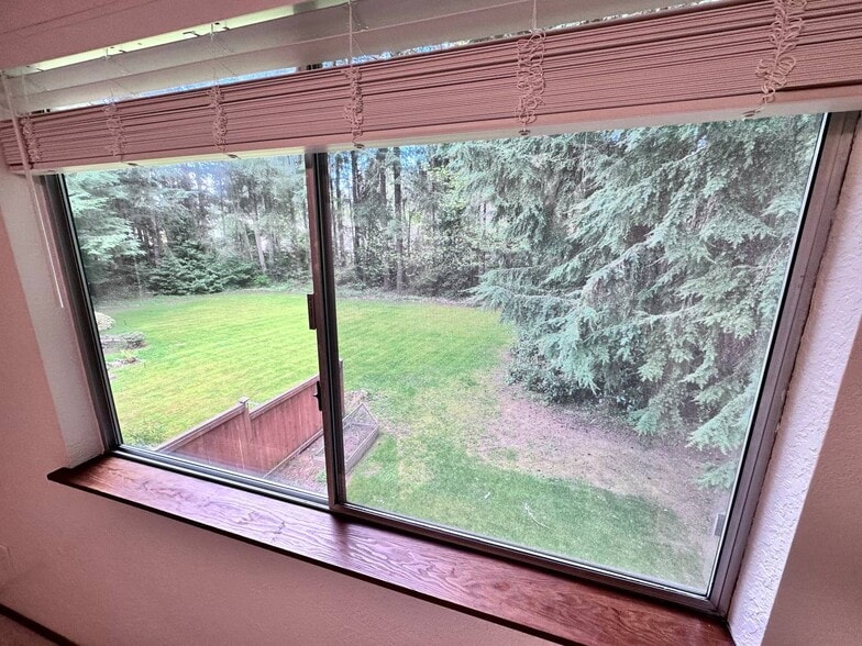 Building Photo - 821 Kaiser Rd NW