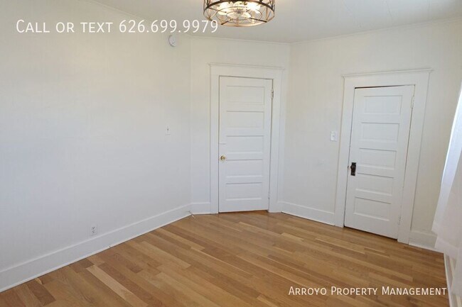 Building Photo - 6307 Aldama St