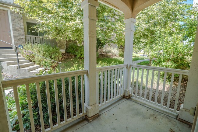 Building Photo - COMING SOON! West Creek 3 Bedroom Rental H...
