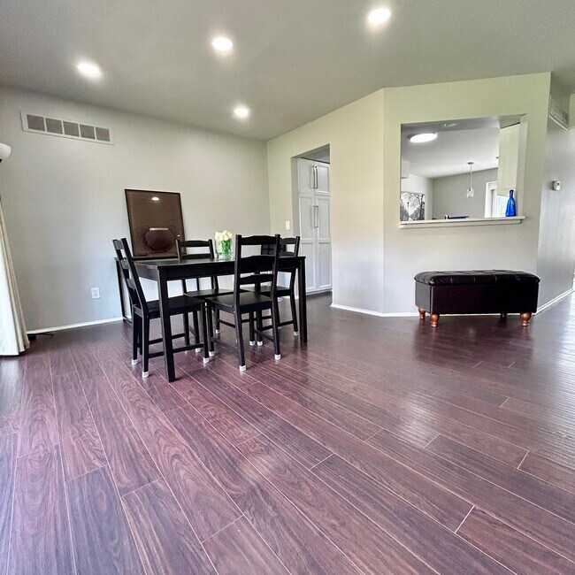 Building Photo - 4200 Colorado Ln