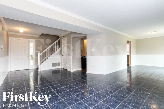 Building Photo - 1921 S Werges Ave