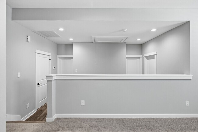 Building Photo - 411 Stonework Garden Ln