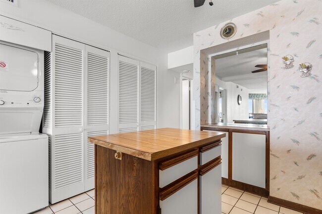 Building Photo - 4701 S Ocean Blvd