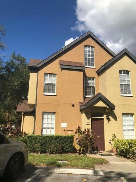 Primary Photo - 6380 Raleigh St