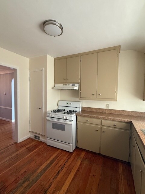 Building Photo - 19701 Tracey St