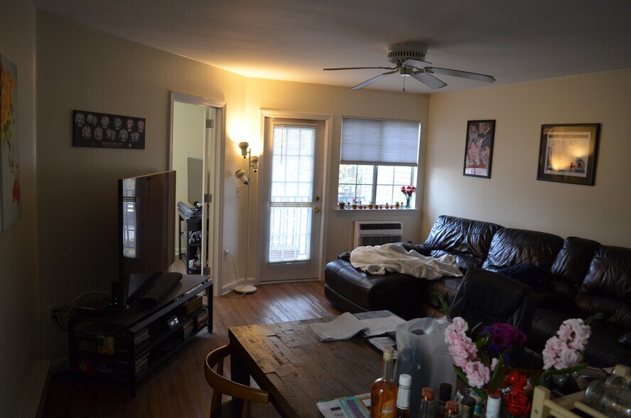 Building Photo - 50 Myano Ln