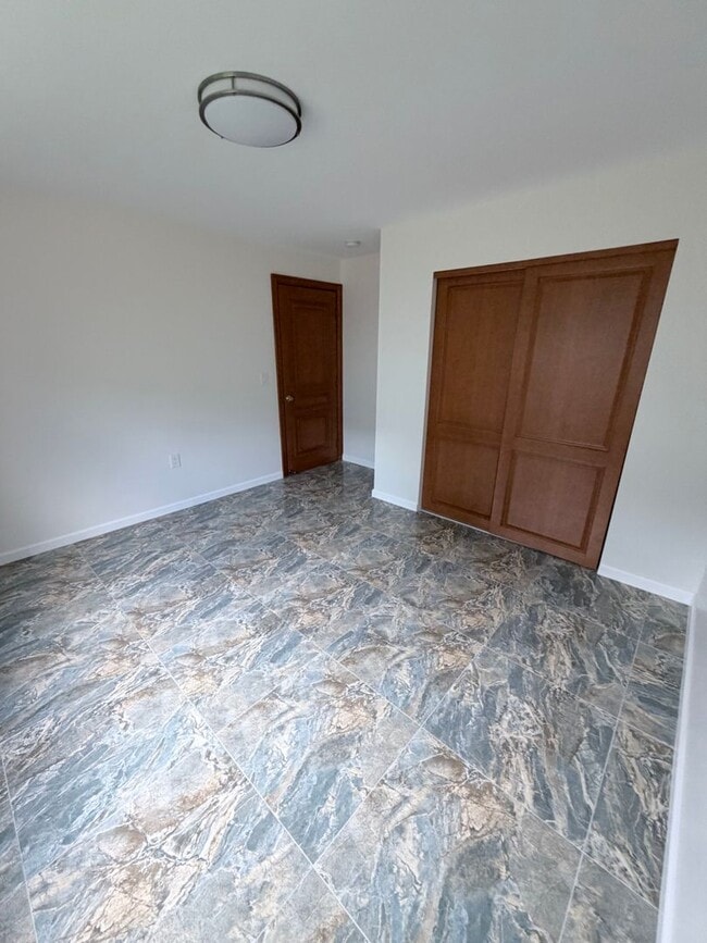 Building Photo - 2045 Mott Smith Dr