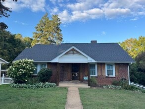 Building Photo - 5408 Villa Rd