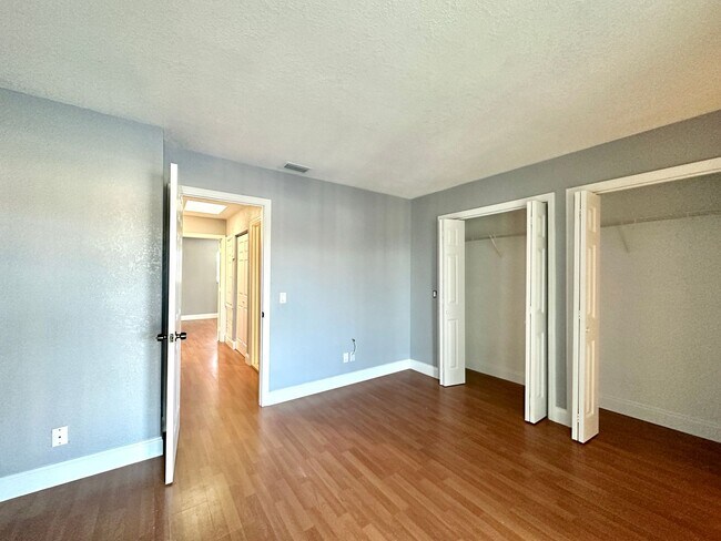 Building Photo - 1350 Mediterranean Dr