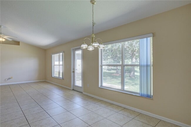 Building Photo - 113 Drake Way