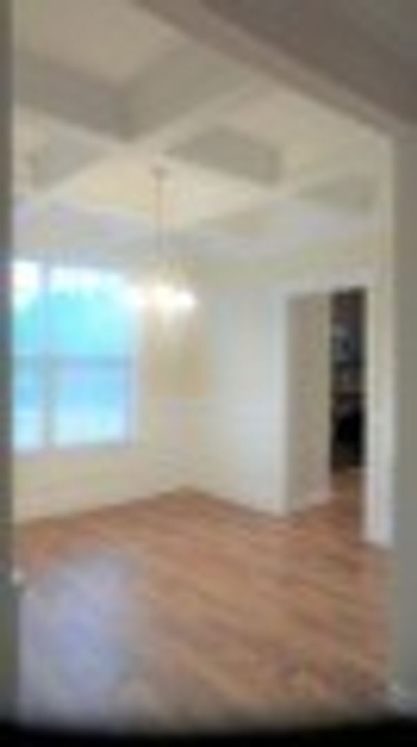 Building Photo - ~~ Charming 4 Bedroom in Logan Ridge Subdivision ~~