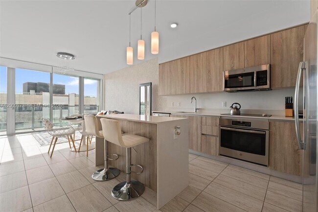 Building Photo - 3900 Biscayne Blvd