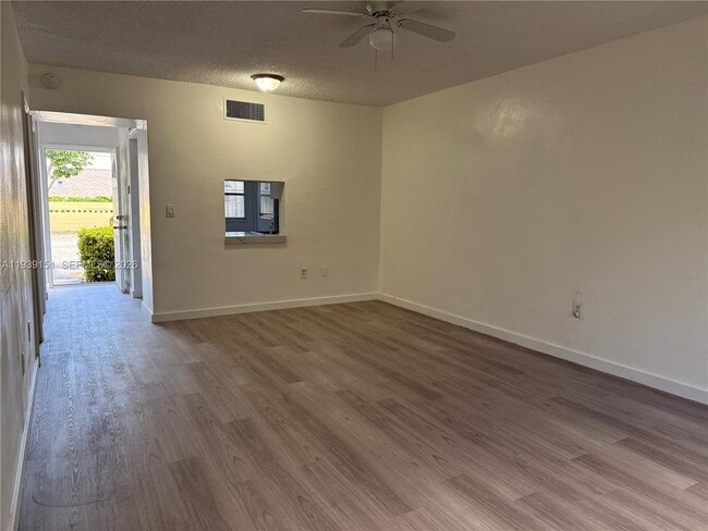 Building Photo - 2790 NE 201st Terrace