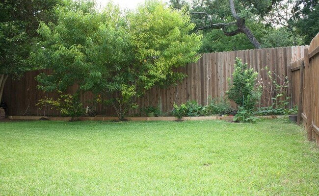 Building Photo - 7714 Stephany Taylor Dr